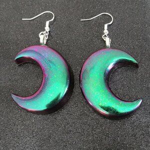Purple green color shift kawaii crescent moon dangle earrings ss silver hooks